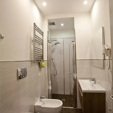 Elisabetta 4*
