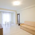 Ξενοδοχείο με διαμερίσματα Elisabetta Cesenatico